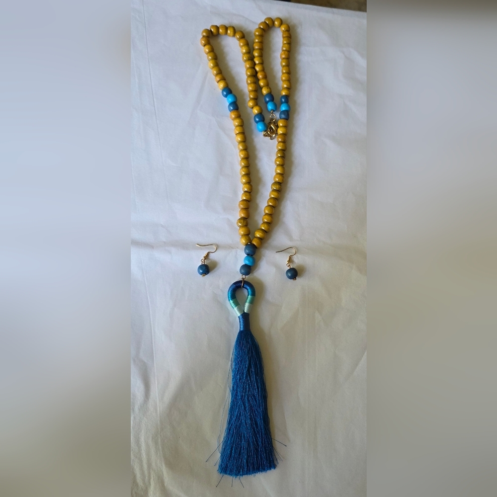 Wood Bead Tassel Necklace & Earrings Set